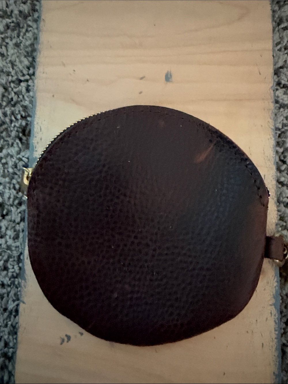 Round Women's Leather pouch in Dark Brown Portland leather